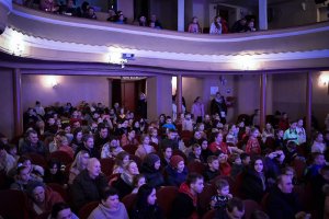Закарпатські лялькарі підготували для маленьких глядачів зустріч з новорічно-різдвяним дивом Закарпатські лялькарі підготували для маленьких глядачів зустріч з новорічно-різдвяним дивом